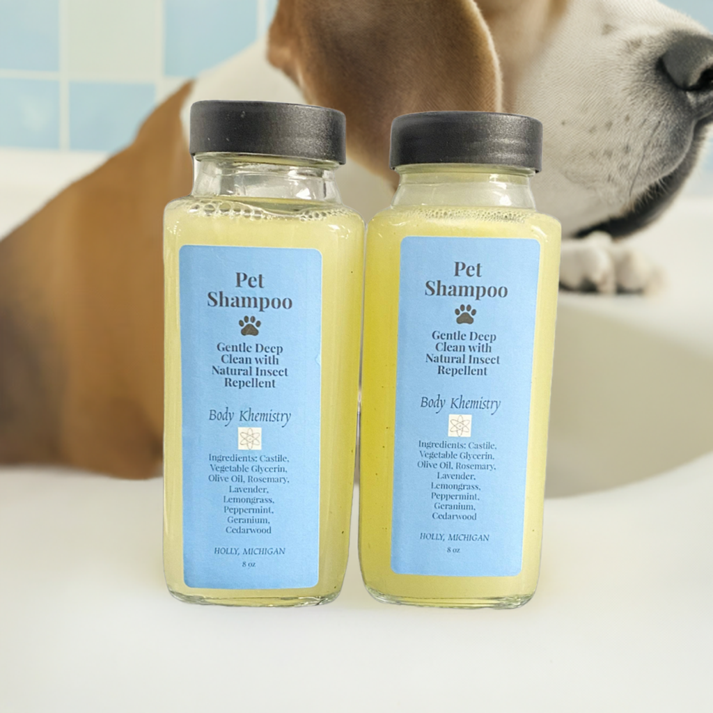 Pet Shampoo formulated to not irritate skin, yet deep clean & helps to treat and prevent fleas & ticks!